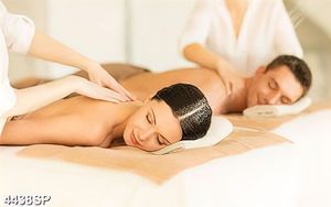 Tranh cặp đôi cùng nằm mát xa body
