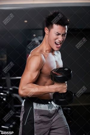 Tranh chàng trai cơ bắp
