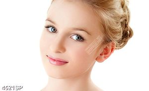 Tranh spa gương mặt xinh đẹp