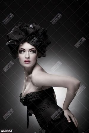 Tranh người đẹp khoe vòng một gợi cảm