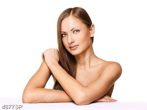 Tranh người đẹp treo trang tri spa