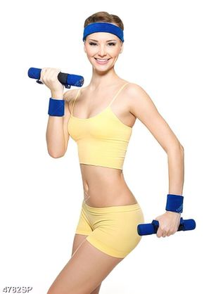 Tranh cô gái tập luyện thể thao
