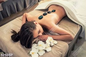 Tranh người mẫu đẹp chất lượng cao trang tri spa
