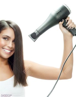 Tranh cô gái sấy tóc