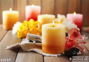 Tranh nến thơm vàng đẹp nhất