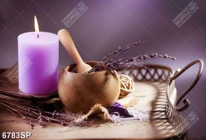 Tranh ngọn nến và hoa oải hương