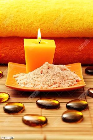 Tranh ngọn nến và muối đá spa