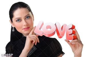 Tranh cô gái cầm chữ Love SP6899