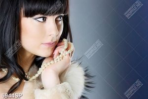 Tranh cô gái xinh đẹp SP6944