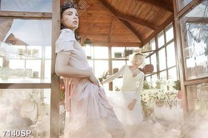 Tranh người mẫu xinh đẹp SP7140