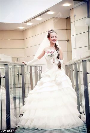 Tranh cô dâu xinh đẹp SP7214