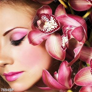 Tranh người đẹp và hoa lan