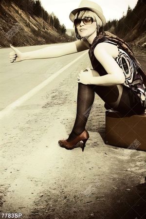 Tranh cô gái ngồi bên đường