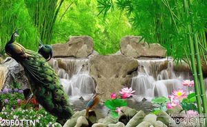 Tranh chim công bên thác nước
