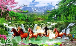 Tranh bát mã trong hồ phong thủy