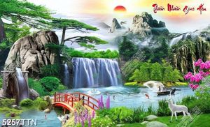 Tranh thiên nhiên giao hòa ngọn núi cao bên con thác