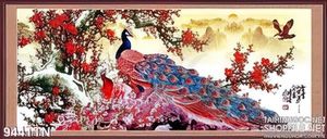 Tranh thư pháp chim công và hoa đào