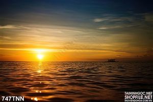 Tranh hoàng hôn trên biển trang trí phòng khách